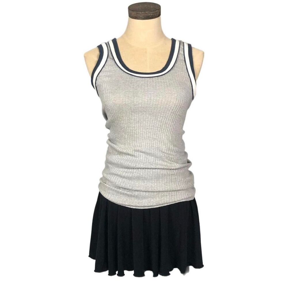 Vintage Women's Grey Tank